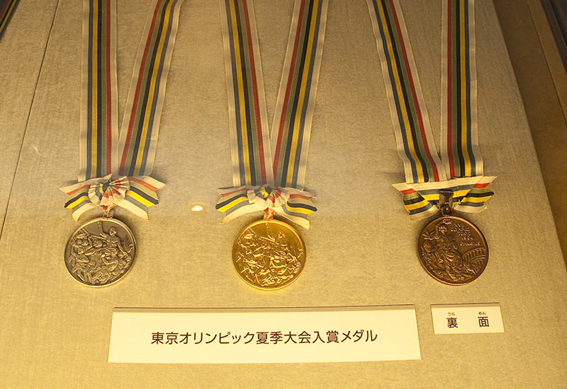 オリンピックメダル、勲章・褒章