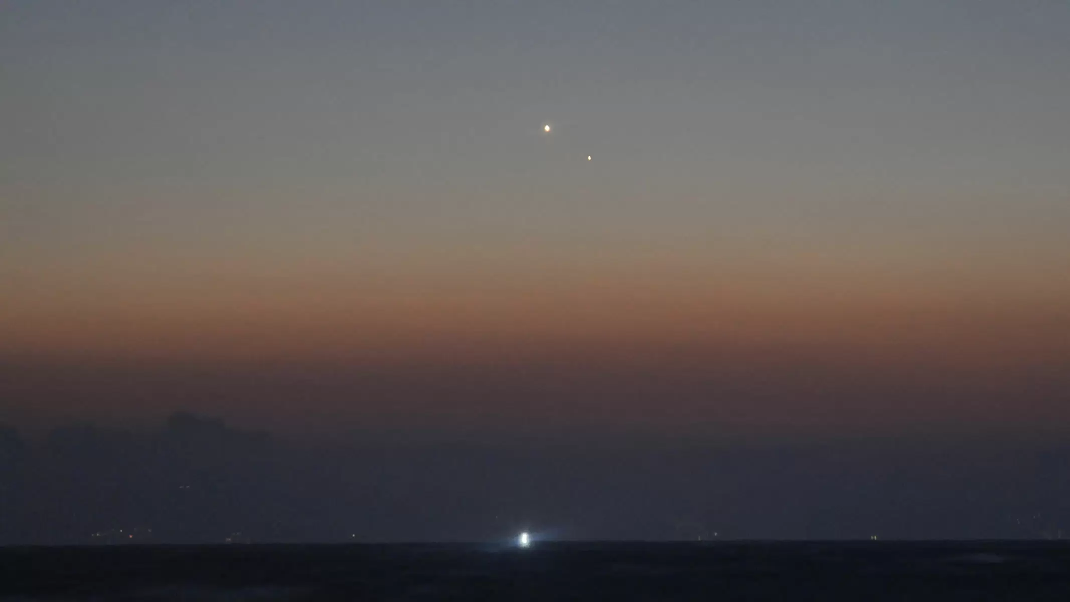観察 金星(きんせい)の動(うご)きを調(しら)べよう