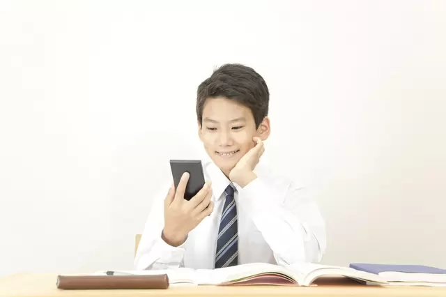 受験直前なのに、SNSにハマり勉強に集中できない息子／教えて！　陰山先生【第23回】