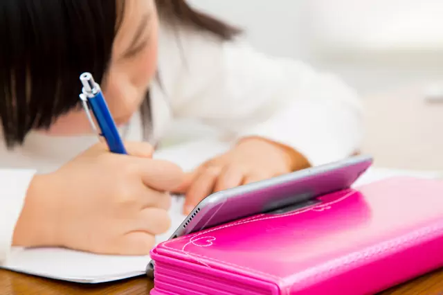受身の学びからステップアップするには？／データで読み解く、子どもとスマホ【第48回】