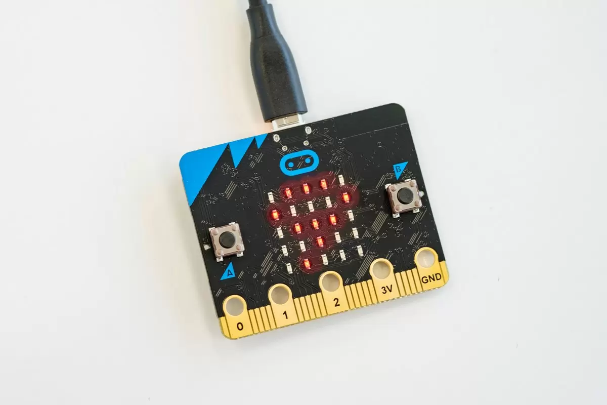 micro：bit（マイクロビット）でプログラミングを楽しもう！ | 身近なふしぎ | なんでも調べ隊 | 科学 | キッズネット