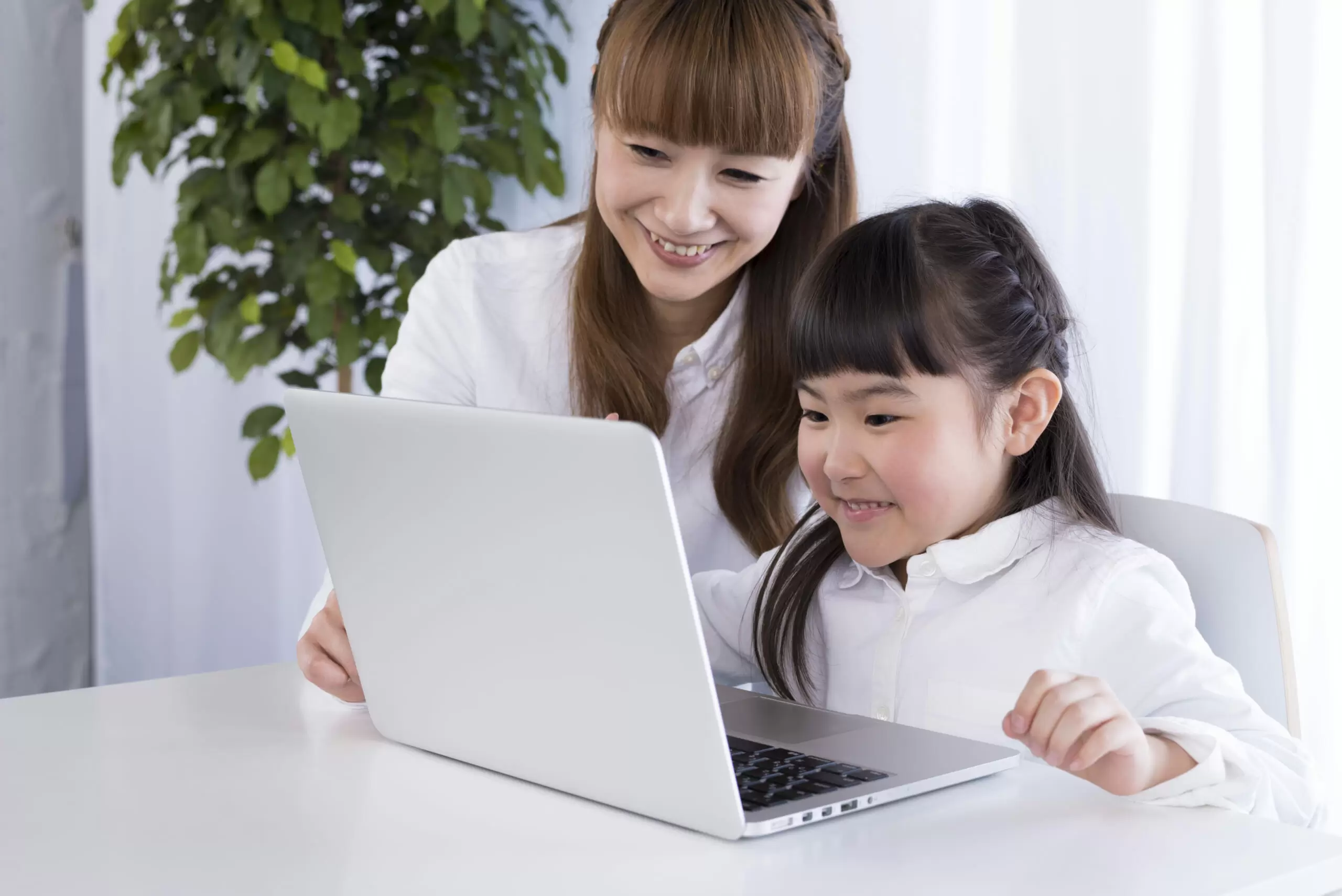 特集「潜入！　オンライン工場見学」の狙い