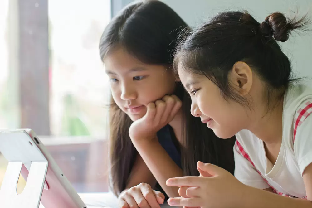 【特集】STOP 小学生の視力低下② タブレット・スマホとの上手なつきあい方
