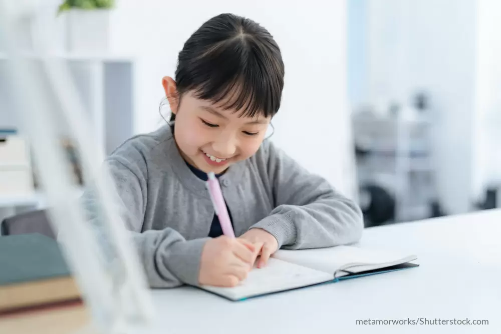 勉強をする子ども