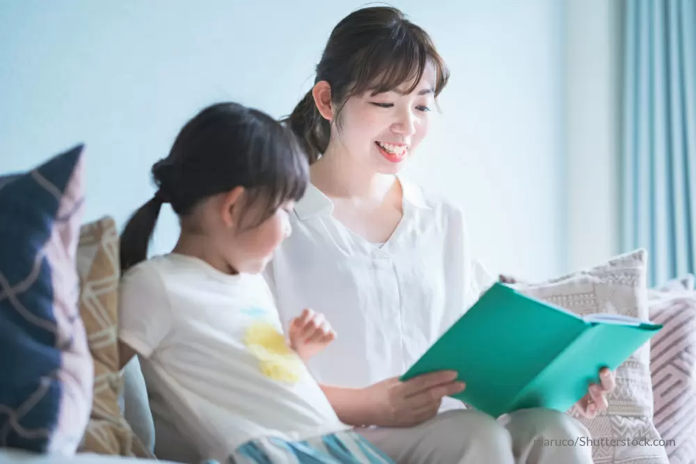 会話をする親子