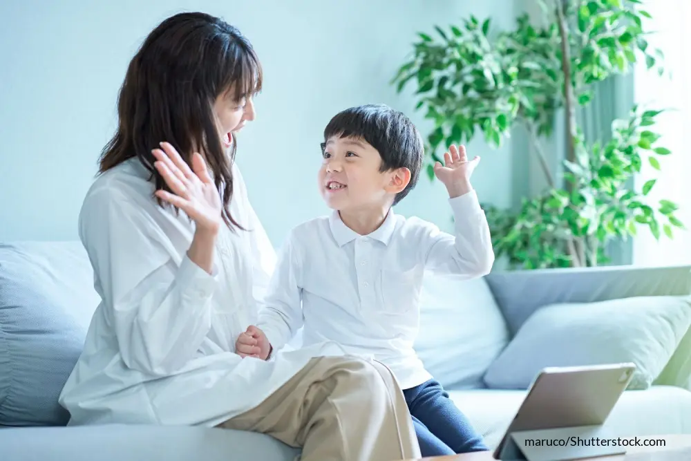 親子で話をするイメージ
