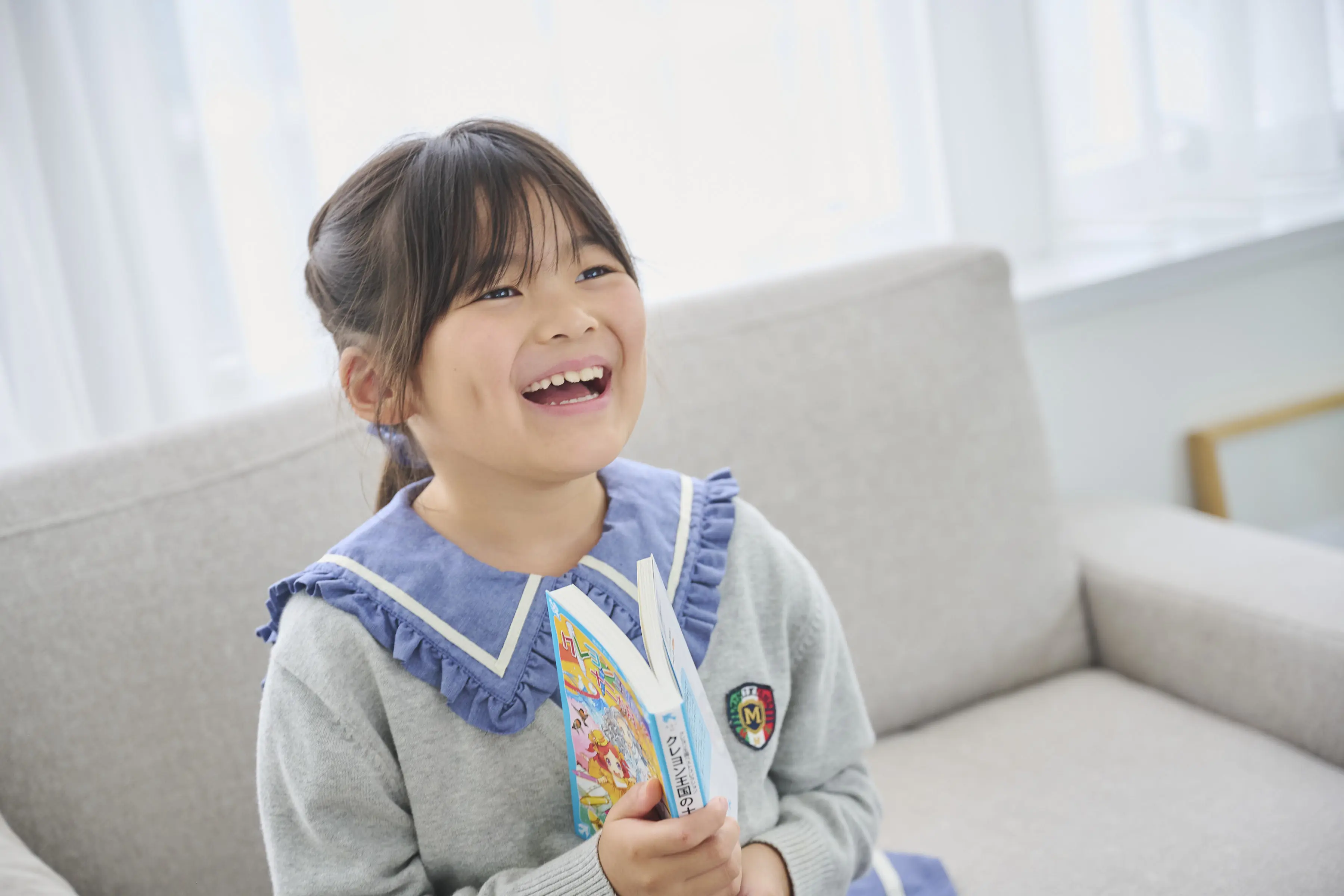 本が好きな人に楽しんでほしい、色とりどりのお話が詰まった一冊！岡本知紗さんのおすすめの本【読書推せん文リレー第4回】