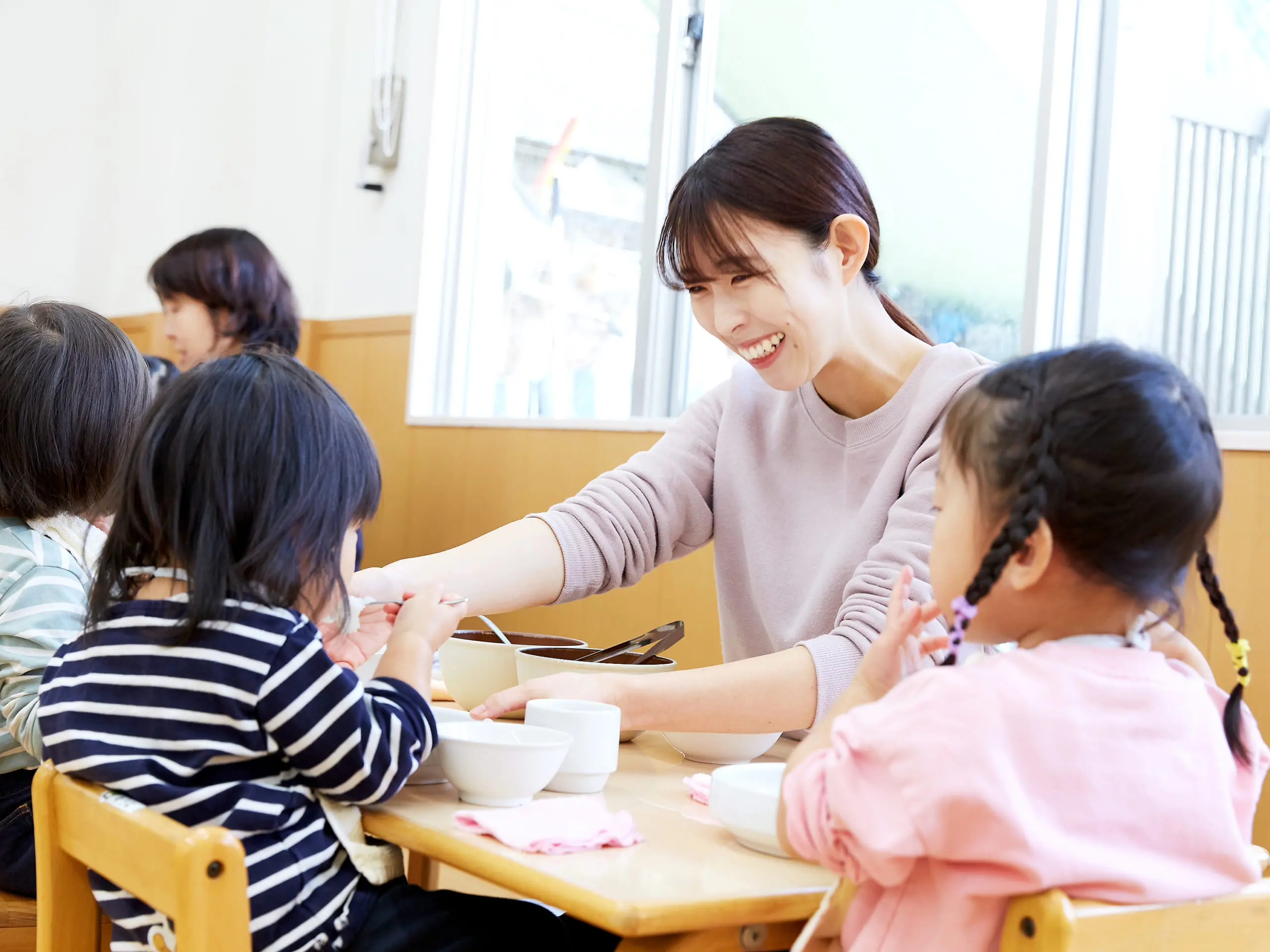 嶋﨑 碧さん（保育士） | 働いている人の話を聞く | 未来の仕事を探せ 