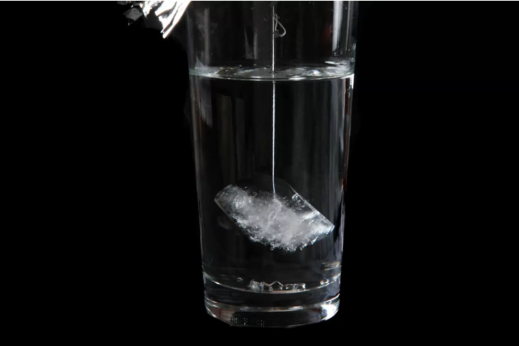 砂糖の結晶づくり自由研究