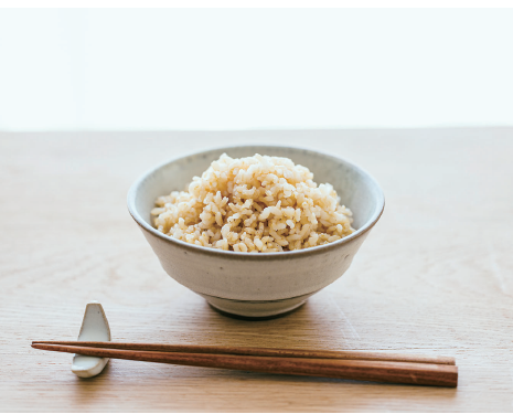 お茶碗のお米ごはん