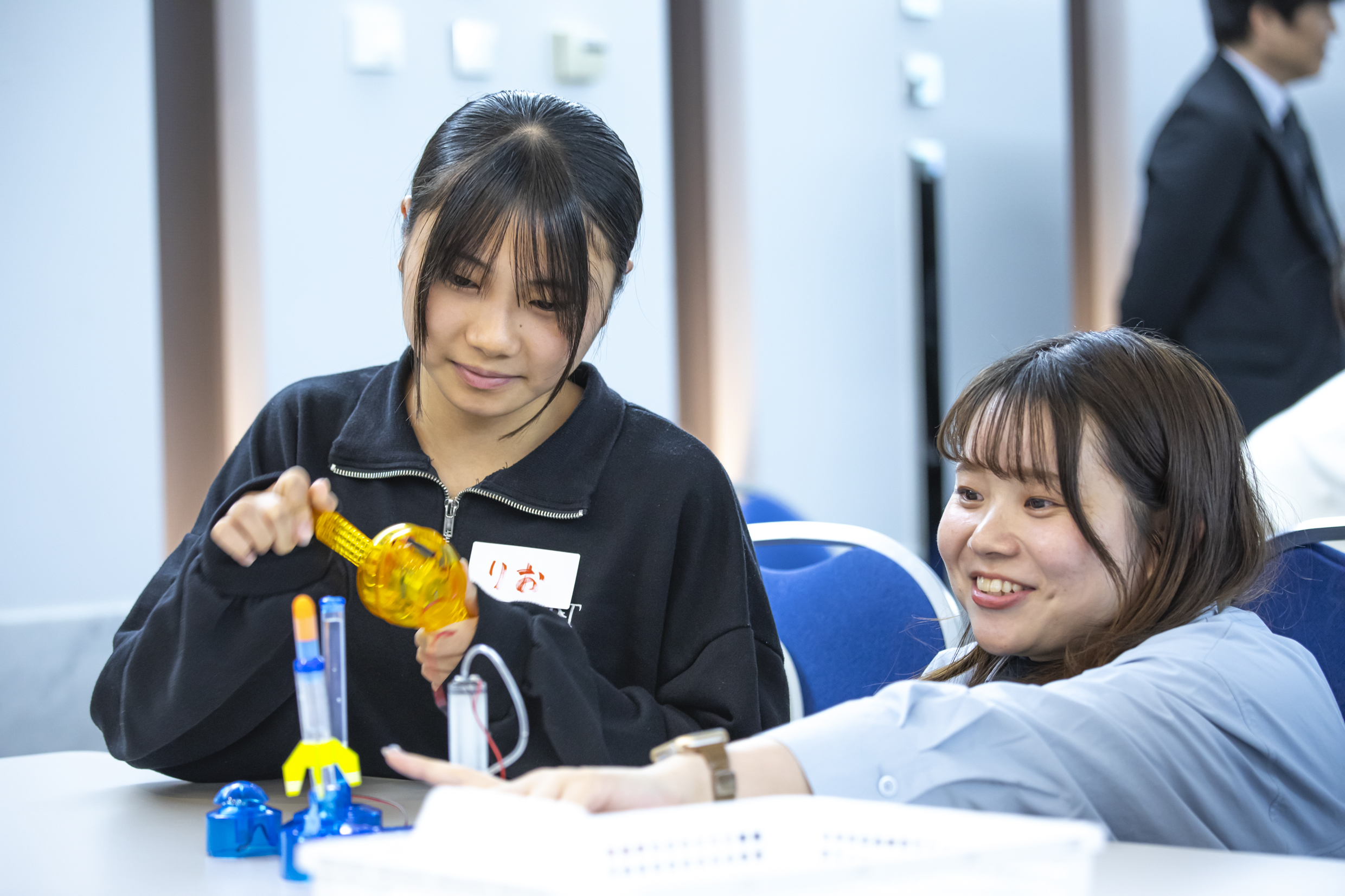 【Japan Mobility Show内開催】女性エンジニアたちと中学生の進路を応援!理系進学イベントレポ―ト