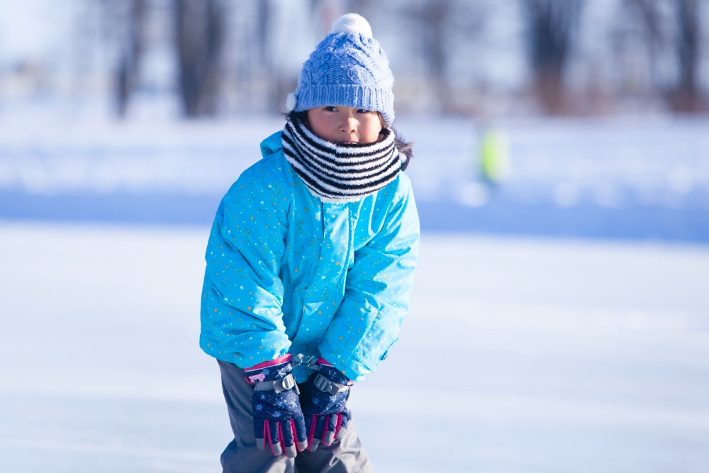 【2025年最新】小学校・中学校の冬休みはいつからいつまで?都道府県別「冬季休暇一覧」