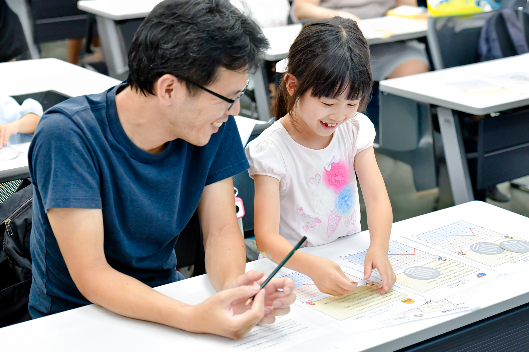 自分の好きな会社を応援! お金の新しい使い方を親子で楽しく学ぼう【あそび まなび かがくラボ2026レポート】